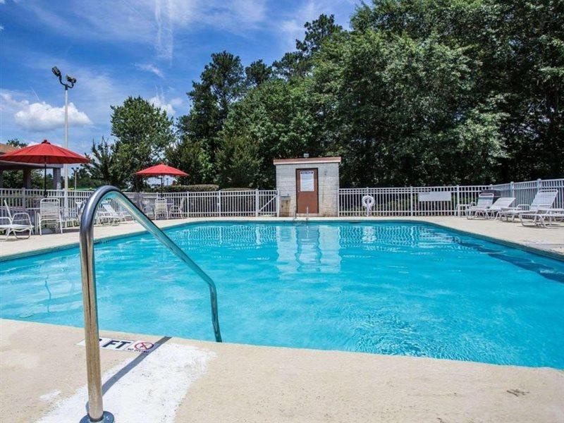 Quality Inn Fort Jackson Columbia Buitenkant foto