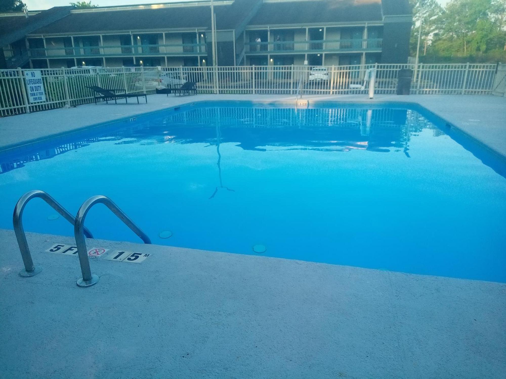 Quality Inn Fort Jackson Columbia Buitenkant foto