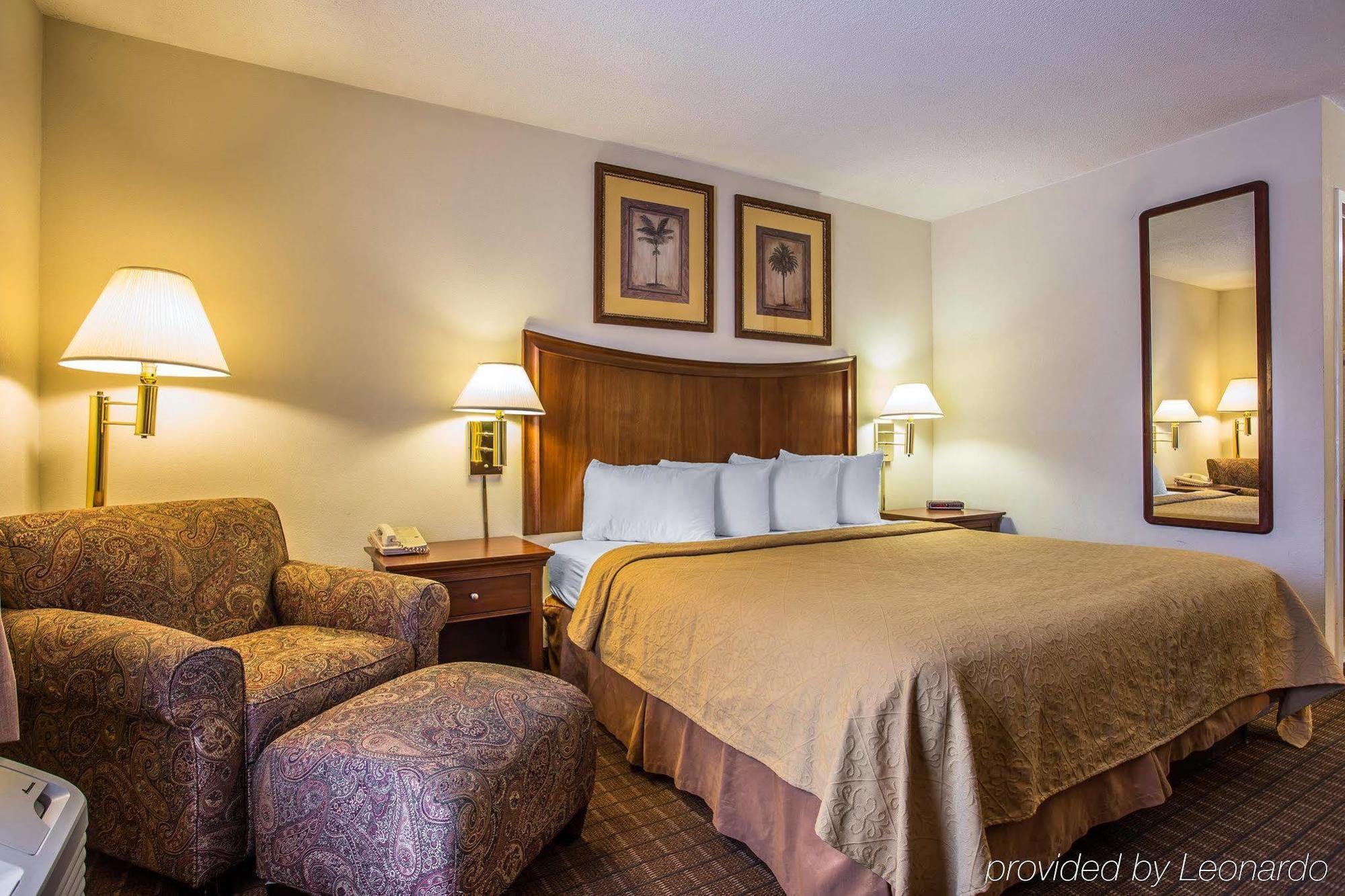 Quality Inn Fort Jackson Columbia Buitenkant foto