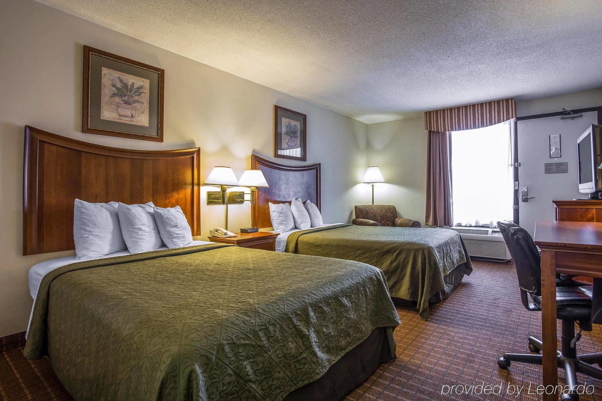 Quality Inn Fort Jackson Columbia Buitenkant foto