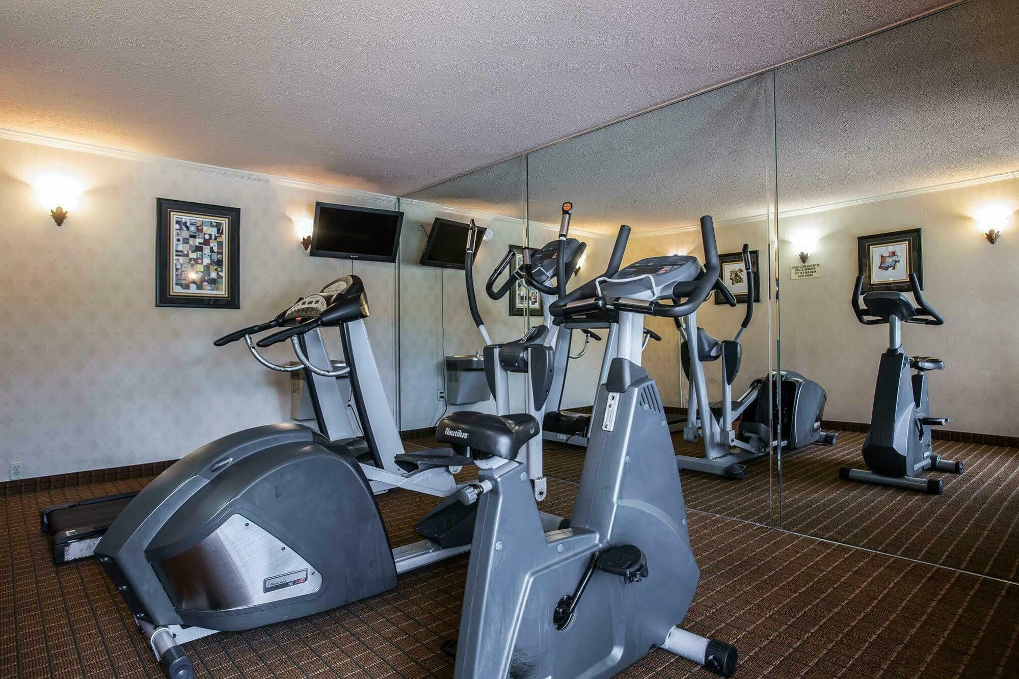 Quality Inn Fort Jackson Columbia Buitenkant foto